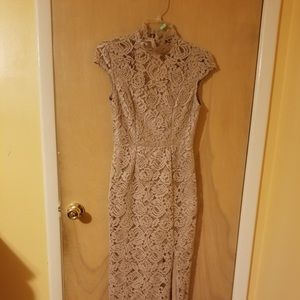 Long gown high neck lace open leg fits perfectly